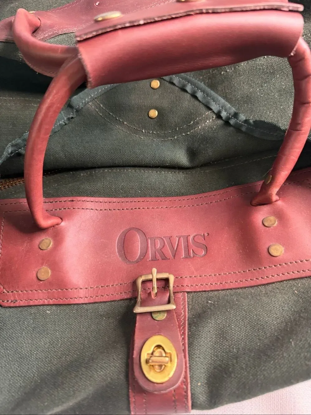 Vintage Orvis Battenkill Green Canvas Leather Duffel Weekender Travel Bag